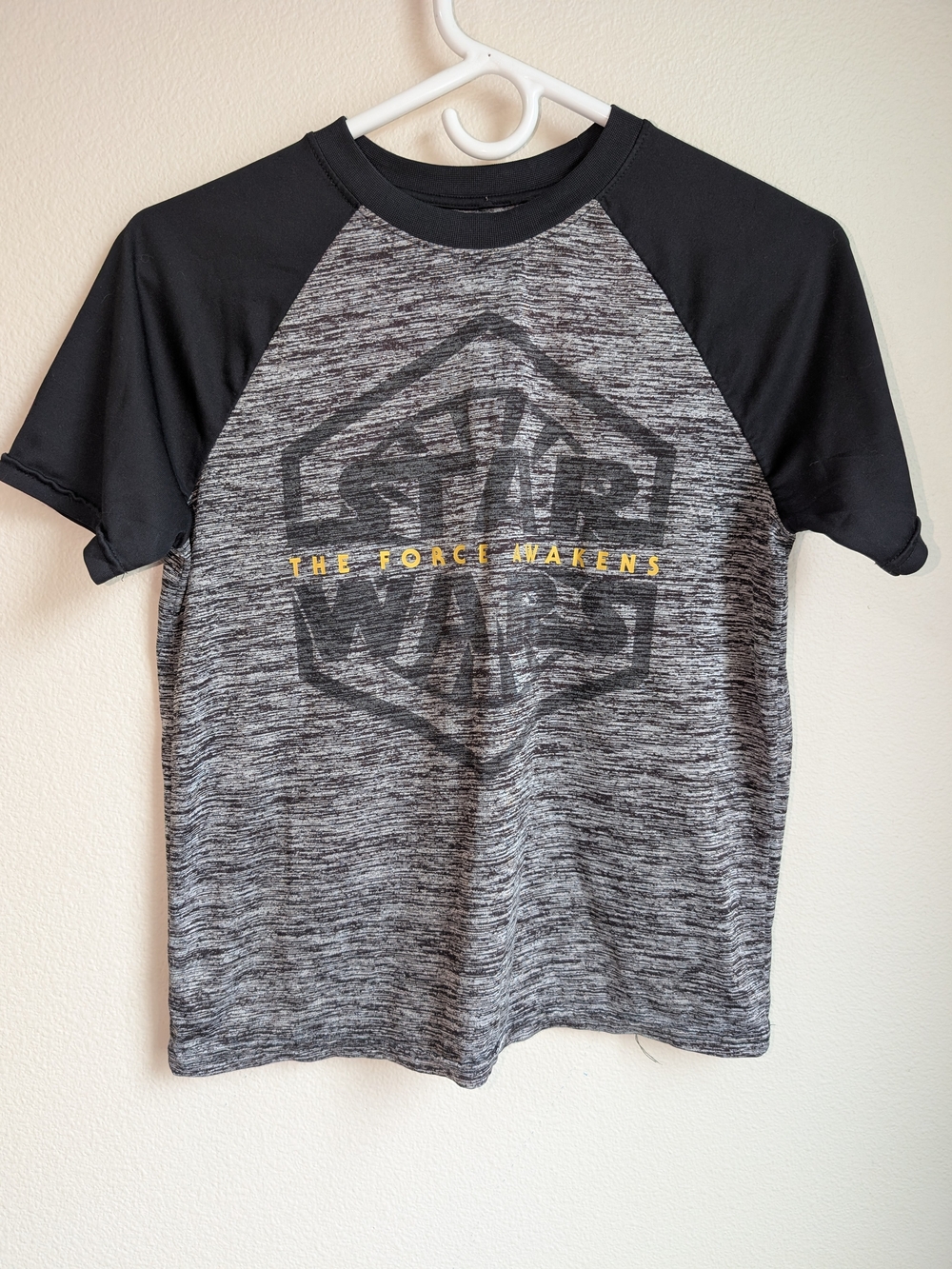 Star Wars The Force Awakens Tee Youth Size M